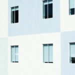 Ventanas en la fachada de un edificio